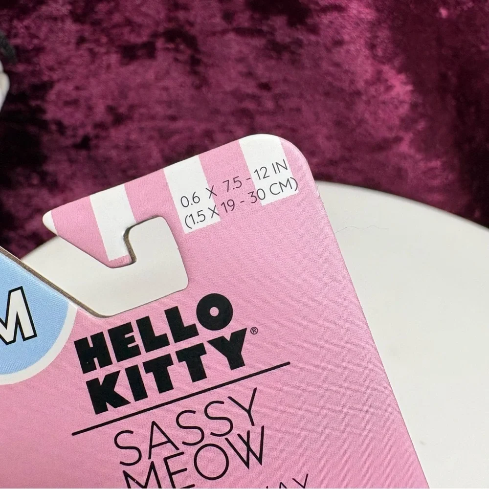 Sassy Meow Sanrio Hello Kitty Pink Heart Break Away Cat  Collar & Leash - MEDIUM
